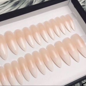 Instant Glam Press On nail sets